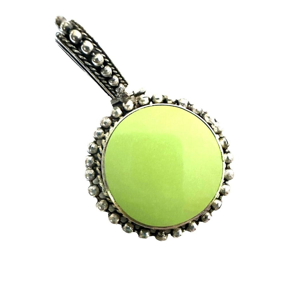 Vintage Bright Clover Green Enamel And Silver 2” Pendant‎